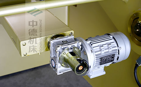 ZDS-832后檔料減速電機(jī)，質(zhì)量好，模擬運(yùn)算定位速度快.jpg